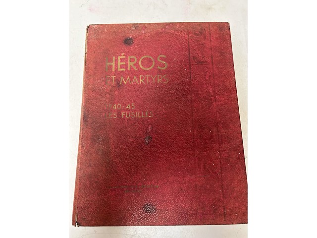 Boek heros et martyrs 1940-45 - afbeelding 1 van  3