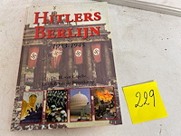 Boek hitler's berlijn - afbeelding 1 van  1