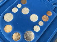 Boek met guldden - afbeelding 1 van  3