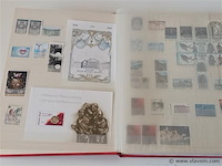 Boek met postzegels - afbeelding 2 van  4