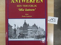 Boek - afbeelding 1 van  2