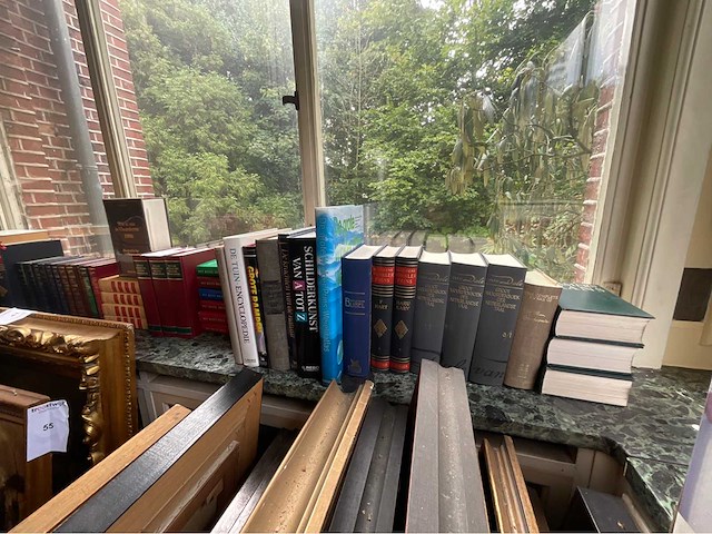 Boeken en encyclopedieën - afbeelding 2 van  6