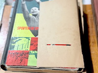 Boeken sport/voetbal met losse plaatjes - afbeelding 1 van  1