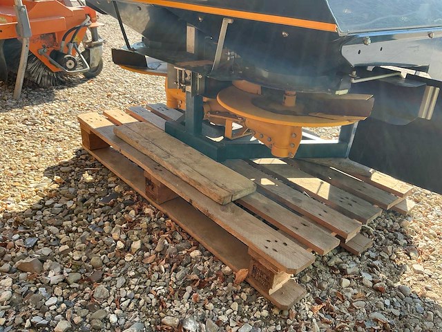 Bogballe l1 gedragen kunstmeststrooier - afbeelding 5 van  6