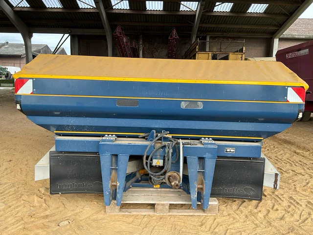 Bogballe m2w plus meststofverspreider - afbeelding 1 van  18