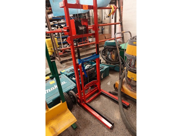 Boilerlift jun kaung - afbeelding 2 van  4