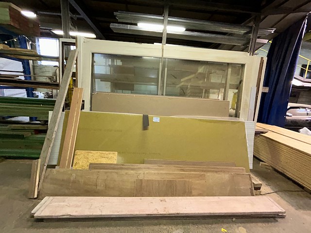 Bok met inhoud - afbeelding 1 van  10