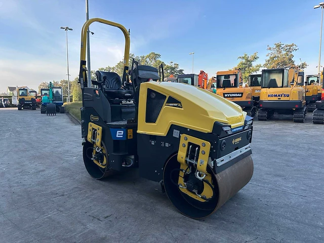 Bomag - 2024 - bw 100 ade-5 - duowals - afbeelding 23 van  34