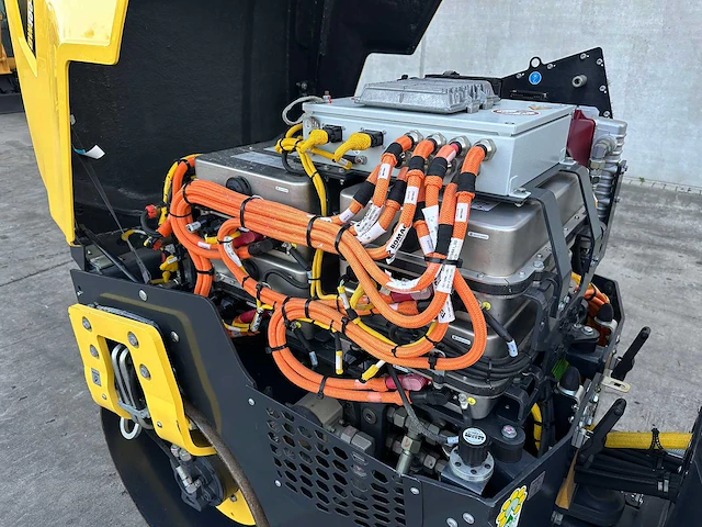 Bomag - 2024 - bw 100 ade-5 - duowals - afbeelding 17 van  34