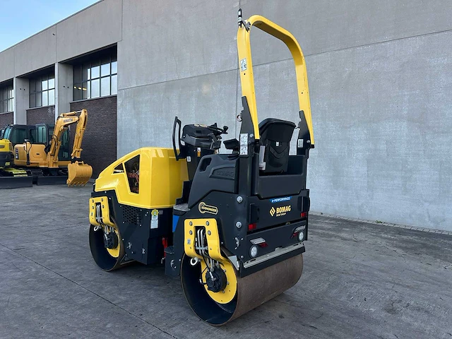Bomag - 2024 - bw 100 ade-5 - duowals - afbeelding 32 van  34