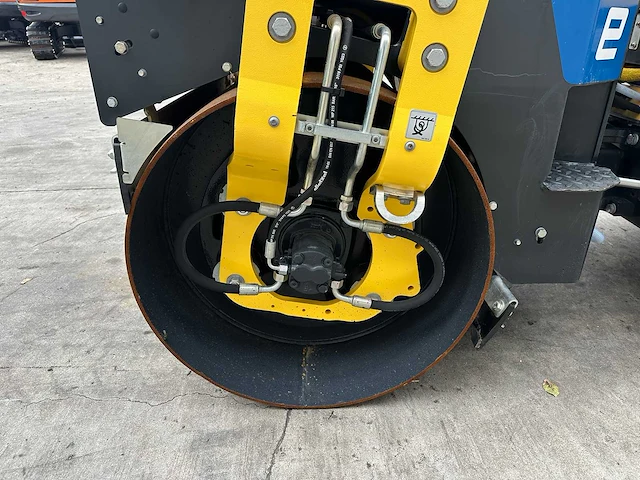 Bomag - 2024 - bw 120 ade-5 - duowals - afbeelding 3 van  34