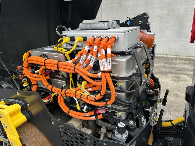 Bomag - 2024 - bw 120 ade-5 - duowals - afbeelding 18 van  34
