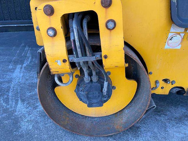 Bomag - bw 100 adm 5 - asfaltwals - 2016 - afbeelding 2 van  16