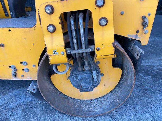 Bomag - bw 100 adm 5 - asfaltwals - 2016 - afbeelding 16 van  16