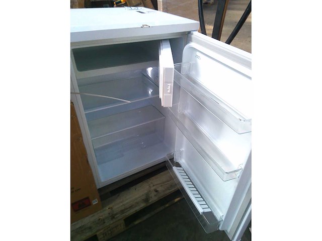 Bomann koelkast met kleine vriezer 120l wit ks2184-1-wit - afbeelding 8 van  9