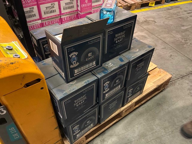 Bombay sapphire east gin (60x) - afbeelding 2 van  2