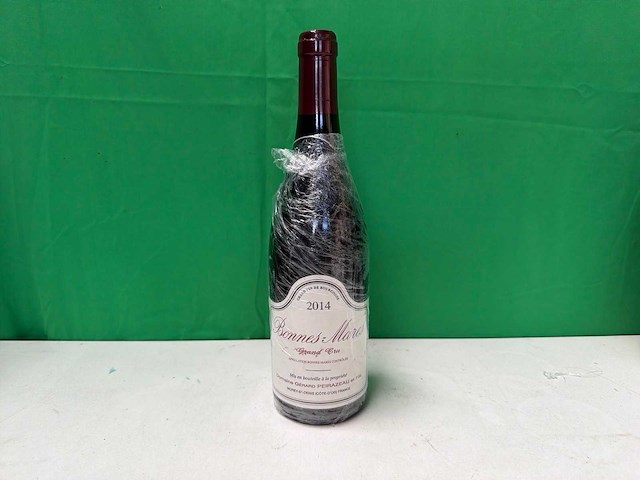 Bonnes-mares grand cru 2014 van domaine gérard peirazeau uit morey-saint-denis, bourgogne. grand cru classificatie. rode wijn - afbeelding 1 van  3