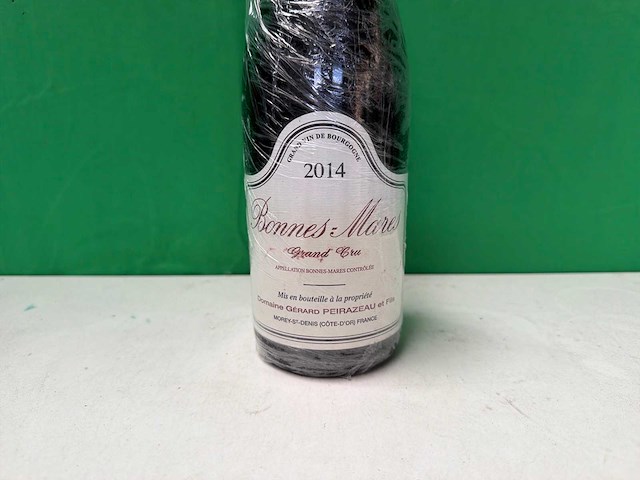 Bonnes-mares grand cru 2014 van domaine gérard peirazeau uit morey-saint-denis, bourgogne. grand cru classificatie. rode wijn - afbeelding 2 van  3