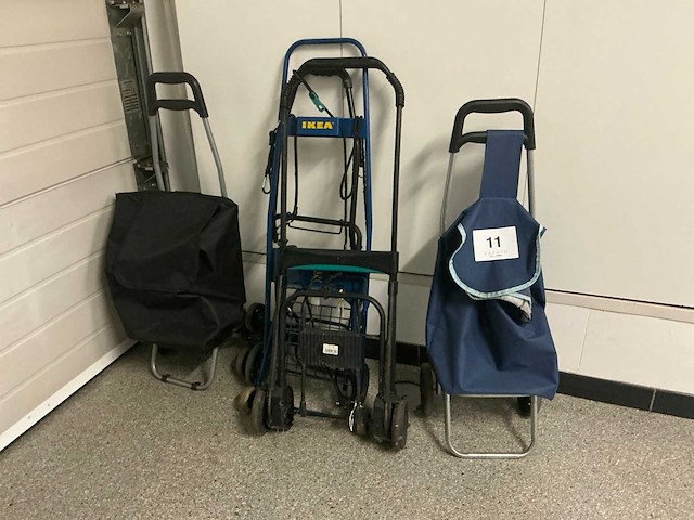 Boodschappentrolley/caddy (2x) en steekwagentjes - afbeelding 1 van  4