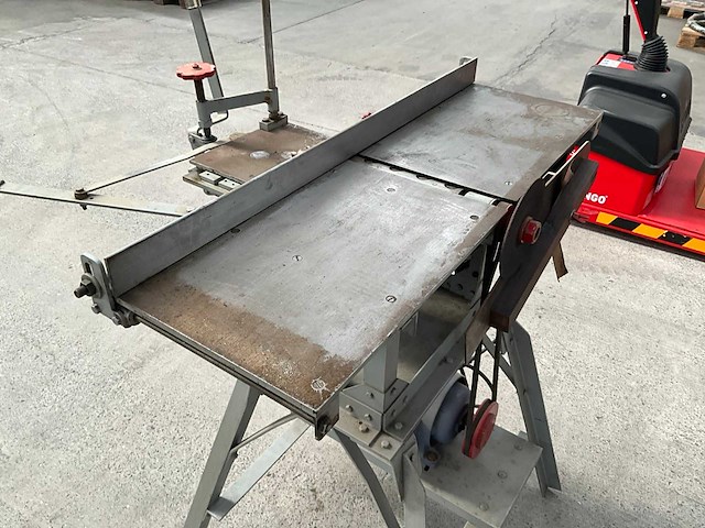 Boorconstructie/machine op metalen onderstel - afbeelding 21 van  24