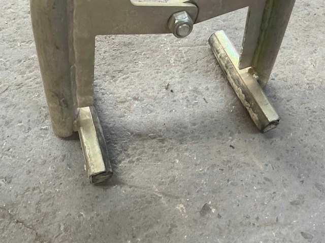 Boordsteen tang - afbeelding 3 van  3