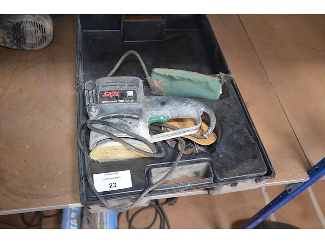 Boorhameer makita (defect) hm1203g, boormachine groene kleur zonder merk, handschuurmachine skil 7425 h1 in koffer (4,9,10) - afbeelding 8 van  15