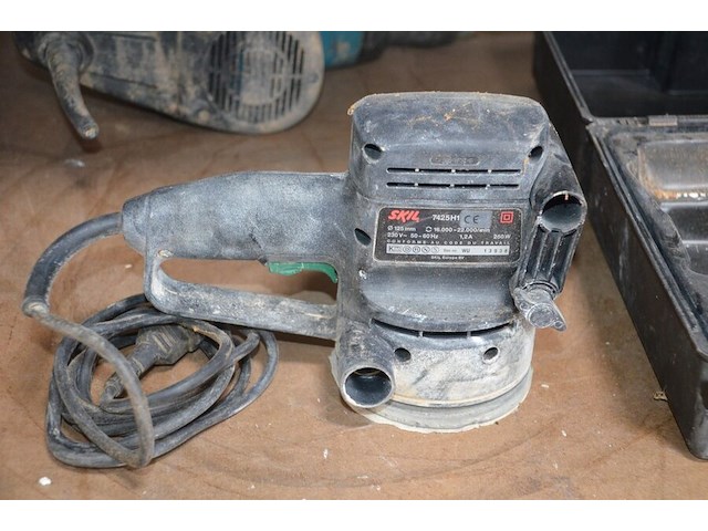 Boorhameer makita (defect) hm1203g, boormachine groene kleur zonder merk, handschuurmachine skil 7425 h1 in koffer (4,9,10) - afbeelding 10 van  15