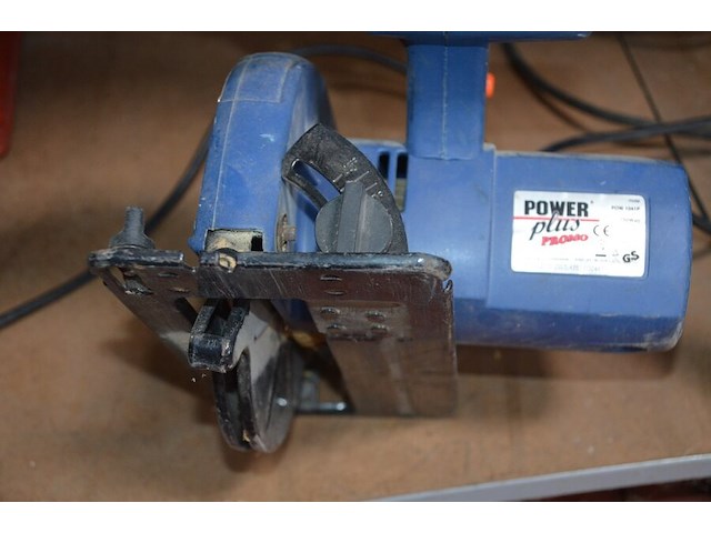 Boorhamer hilti te17 in koffer , cirkelzaag powerplus pow1041p (7,8) - afbeelding 2 van  10