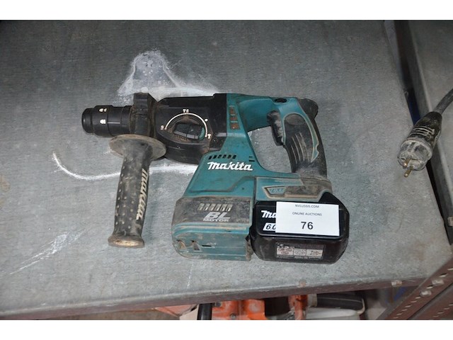 Boorhamer makita dhr 243 met 1 accu (12,15) - afbeelding 1 van  4