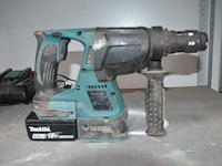 Boorhamer makita dhr 243 met 1 accu (12,15) - afbeelding 3 van  4
