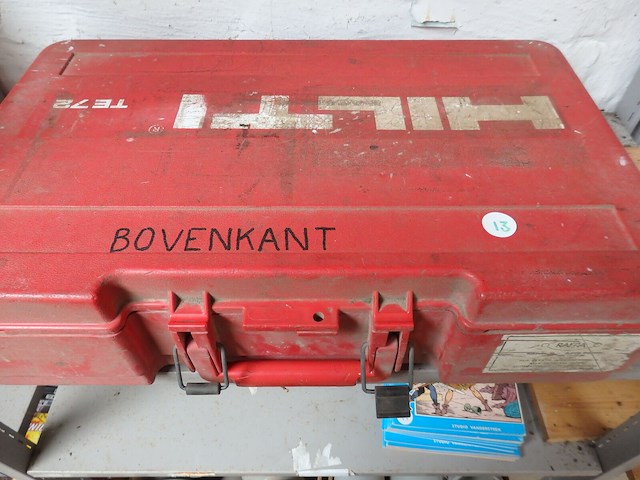 Boorhamer + toebehoren hilti - afbeelding 1 van  3