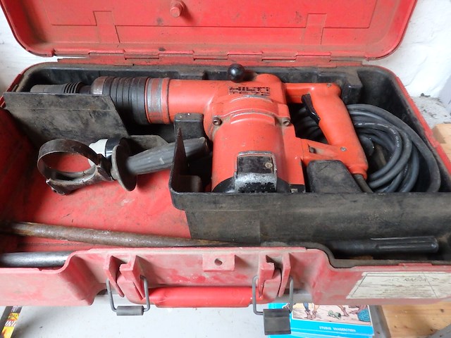 Boorhamer + toebehoren hilti - afbeelding 2 van  3