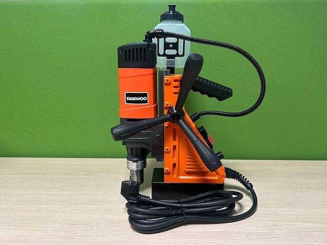 Boormachine daewoo damcd1600 magnetisch 2025 - afbeelding 1 van  1