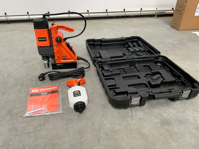 Boormachine daewoo damd1600 magnetisch 2025 - afbeelding 1 van  1