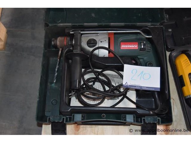Boormachine, metabo, sbe 706, 230v, 705w, werking niet gekend - afbeelding 1 van  2