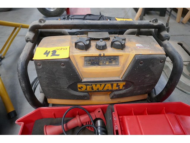 Boormachine + werfradio's - afbeelding 3 van  4