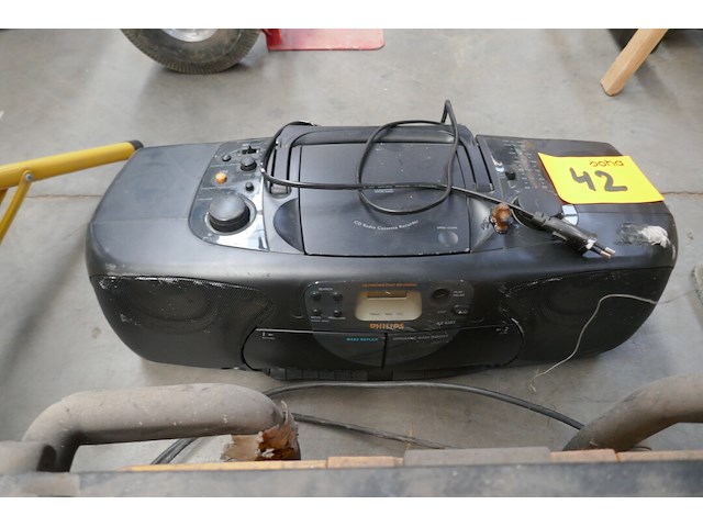 Boormachine + werfradio's - afbeelding 4 van  4