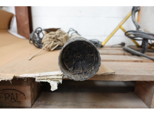 Boorput waterpomp gardena - afbeelding 7 van  7