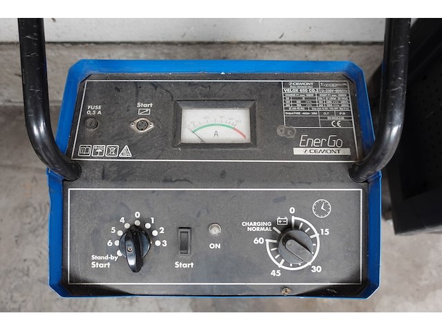 Booster / lader velox & batterijtester - afbeelding 3 van  9