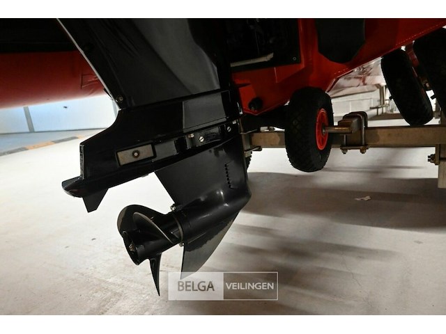 Boot highfield met buitenboordmotor en met strandtrailer - afbeelding 2 van  14