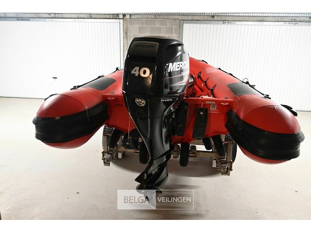 Boot highfield met buitenboordmotor en met strandtrailer - afbeelding 13 van  14