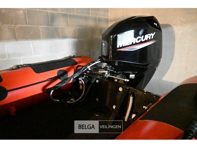 Boot highfield met buitenboordmotor en met strandtrailer - afbeelding 5 van  10