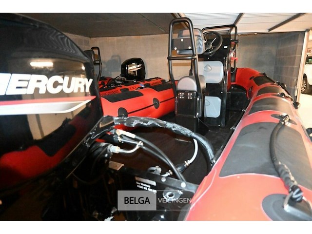 Boot highfield met buitenboordmotor - afbeelding 2 van  12