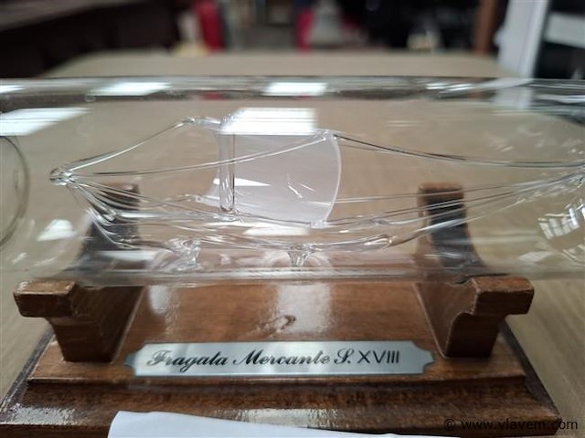 Boot in fles - afbeelding 2 van  2