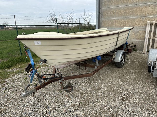 Boot / yamaha 9.9pk / trailer - afbeelding 1 van  12