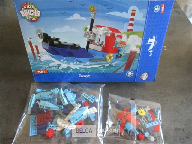 Boot - afbeelding 2 van  4