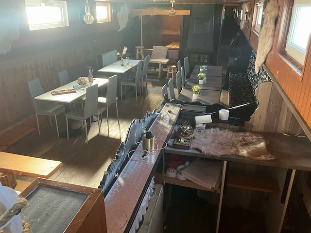 Bootbar boot uitgerust horeca – romp opnieuw uitgevoerd – nieuwe elektrische installatie - afbeelding 34 van  52