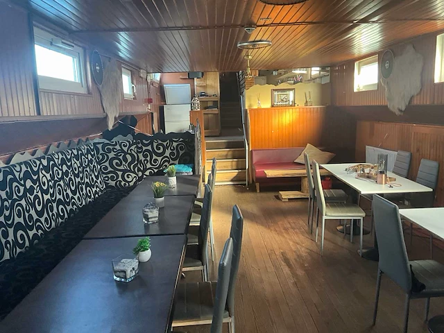 Bootbar boot uitgerust horeca – romp opnieuw uitgevoerd – nieuwe elektrische installatie - afbeelding 10 van  52