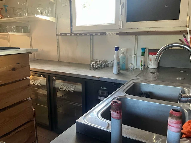 Bootbar boot uitgerust horeca – romp opnieuw uitgevoerd – nieuwe elektrische installatie - afbeelding 20 van  52