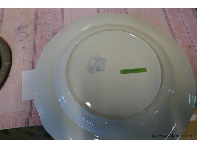 Bord - afbeelding 2 van  2